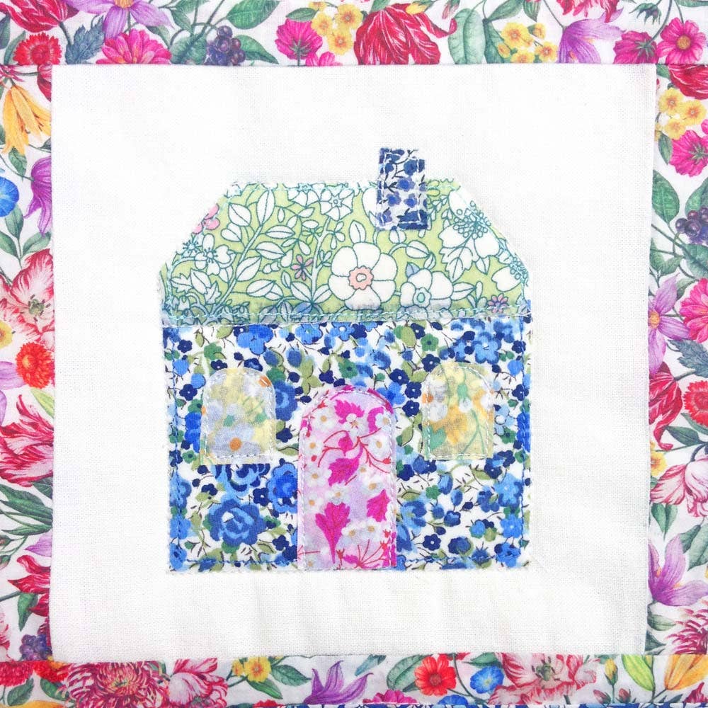 Alice Caroline Liberty Tana Lawn® Fabric Rainbow Mini Sampler Quilt Kit
