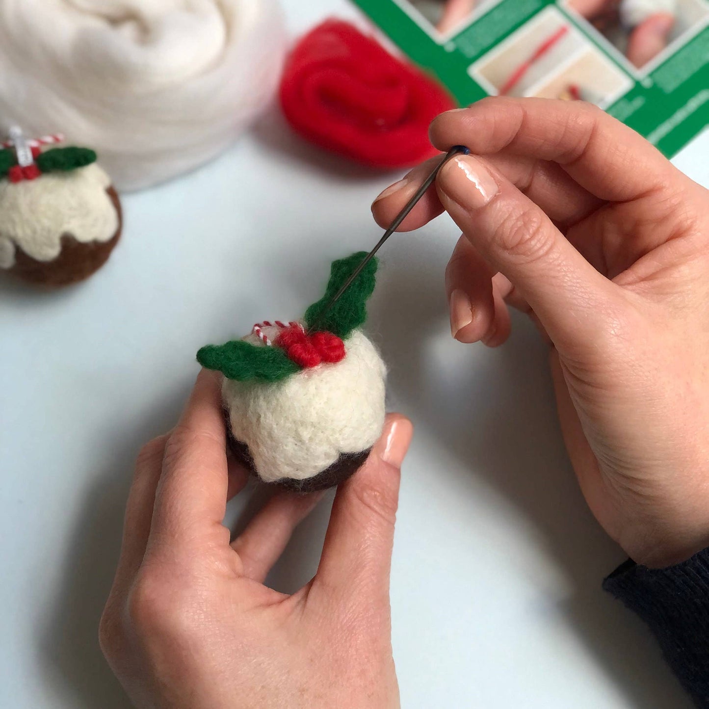 Bergin & Bath Needle Felting Kit: Two Christmas Puddings