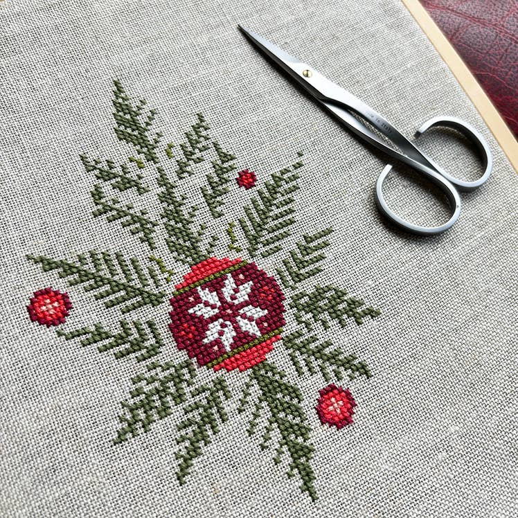 Love Poppet Christmas Tree Cross Stitch Pattern