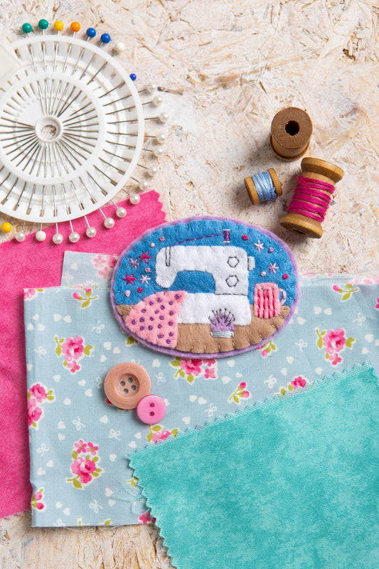 Hawthorn Handmade Sewing Machine Brooch Kit