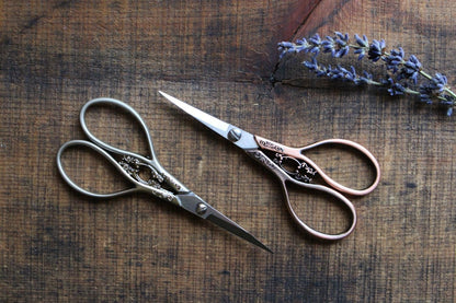 NNK Press Floral Teardrop Scissors