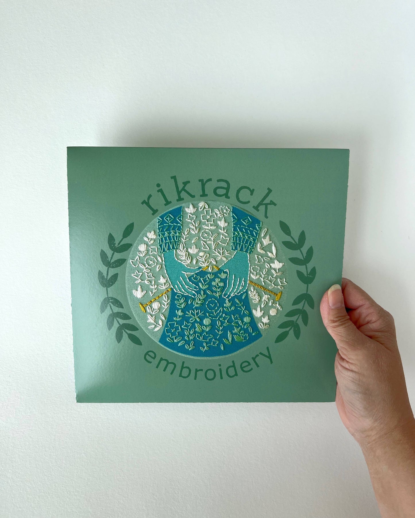 Rikrack Knit Embroidery Kit