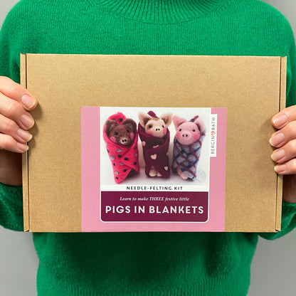 Bergin & Bath Needle Felting Kit: Pigs In Blankets