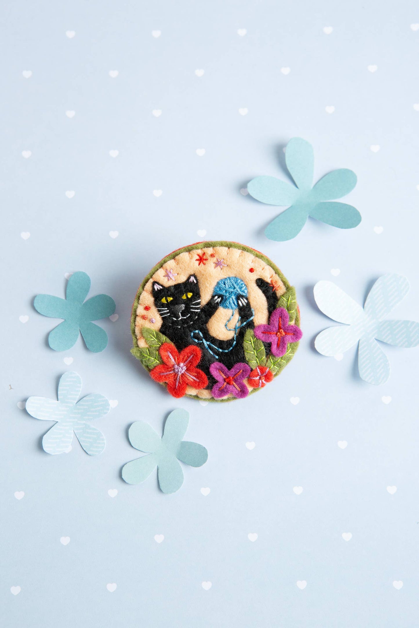 Hawthorn Handmade Black Cat Felt Craft Brooch Kit