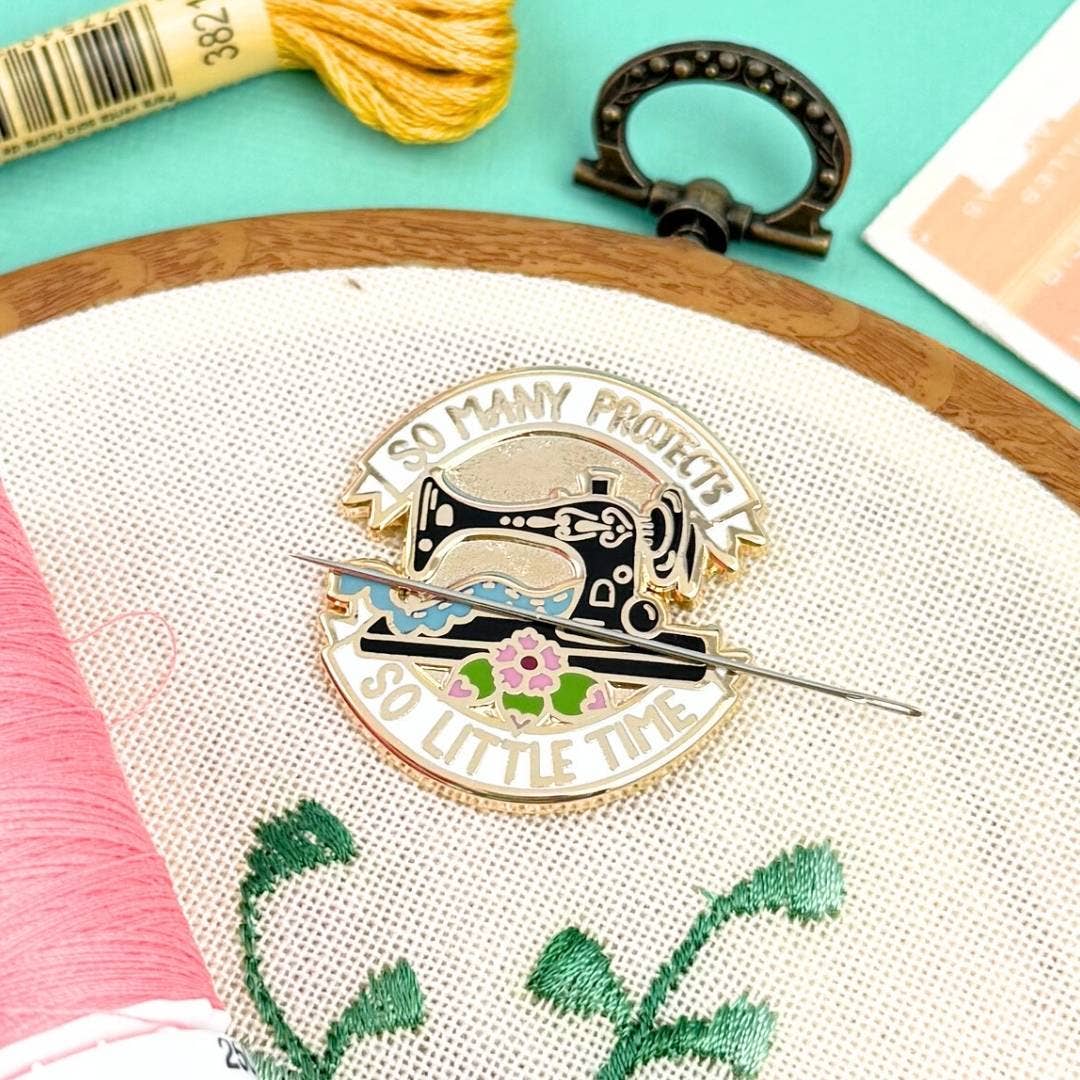 Jubly-Umph 'So Many Projects So Little Time' Needle Minder