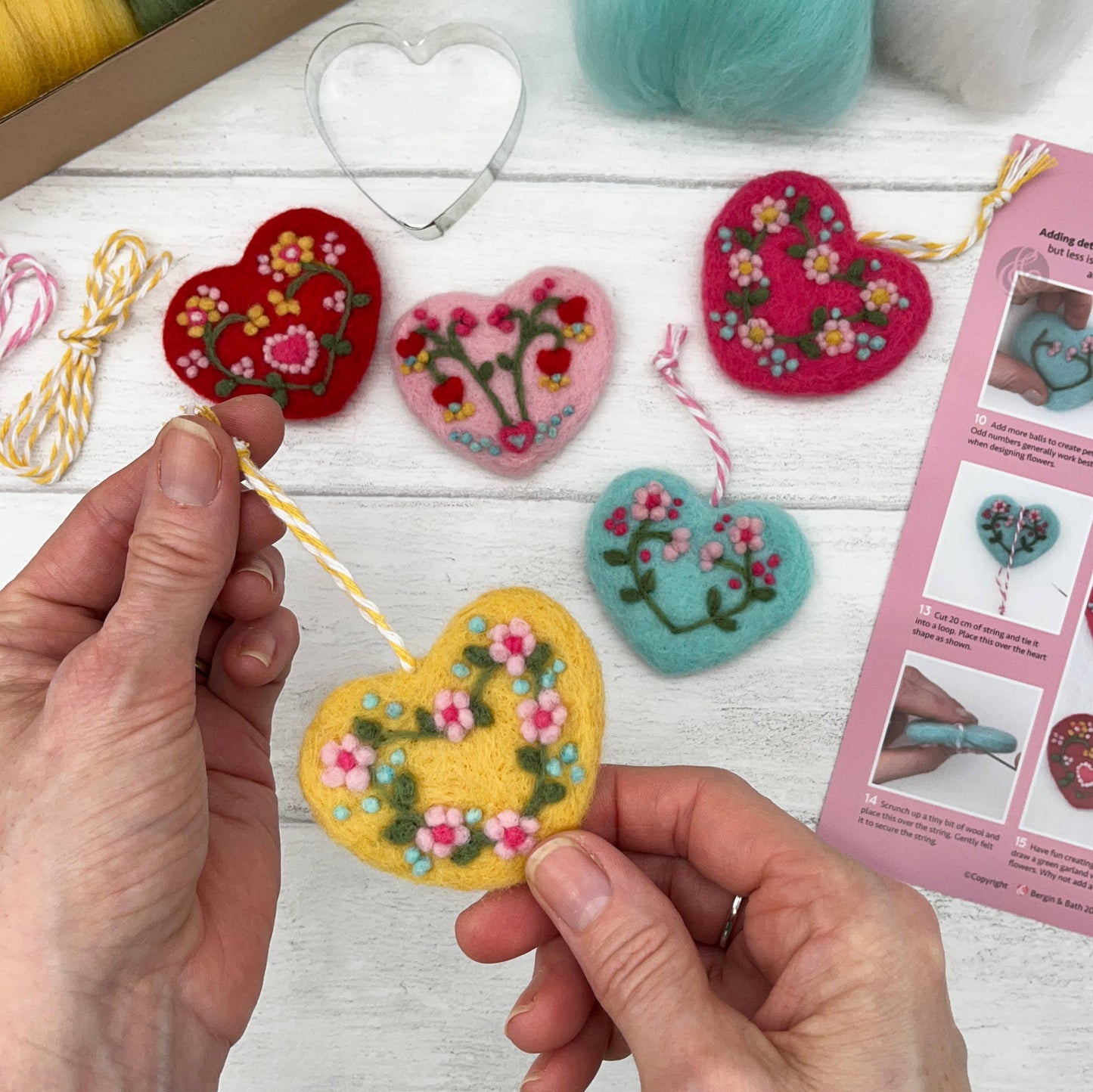 Bergin & Bath Needle Felting Kit: Heart Decorations